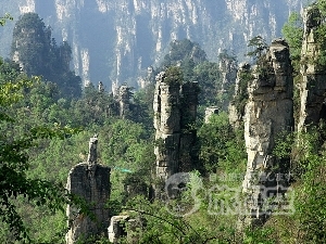 古城 鳳凰 と 映画 『 アバター 』 の世界 世界遺産 武陵源