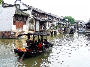高速列車 鉄道 で行く！ 水郷 烏鎮 と 杭州 1泊2日 宿泊 ツアー