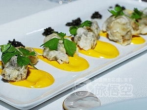 チャイナ グリル 北京亮