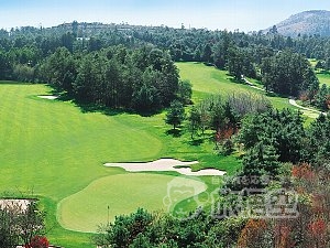 昆明 スプリングシティー ゴルフ クラブ レイク リゾート