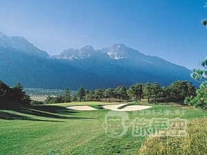 玉龍 雪山 ゴルフ クラブ　麗江